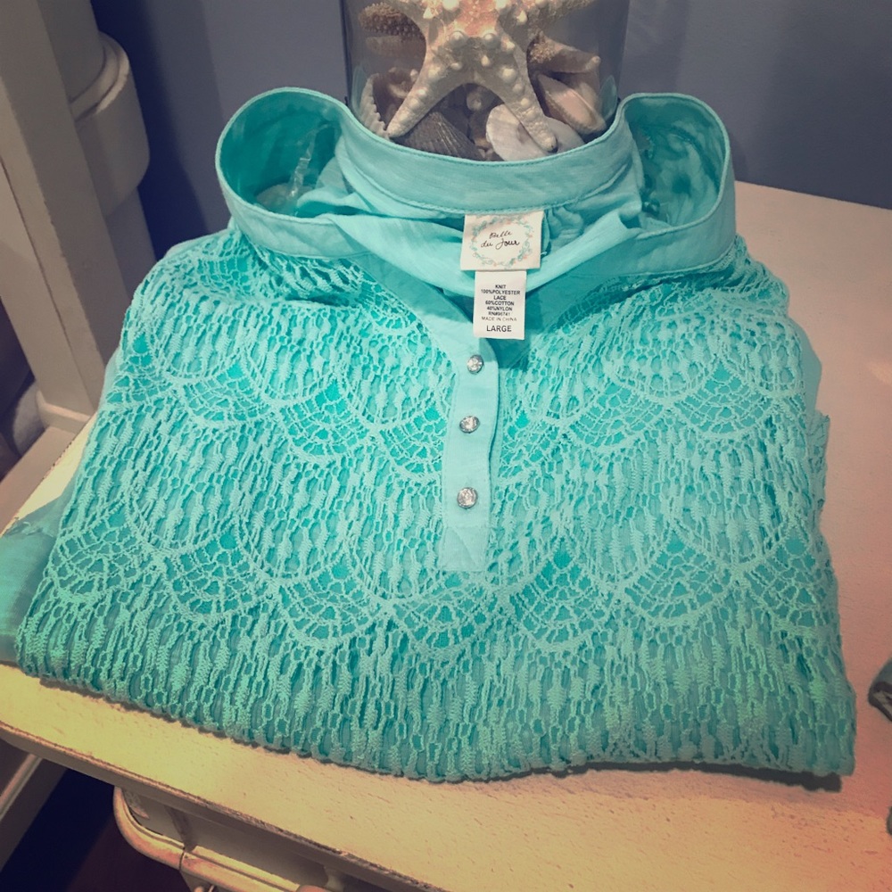 Juniors Mint Green Lace Front Shirt